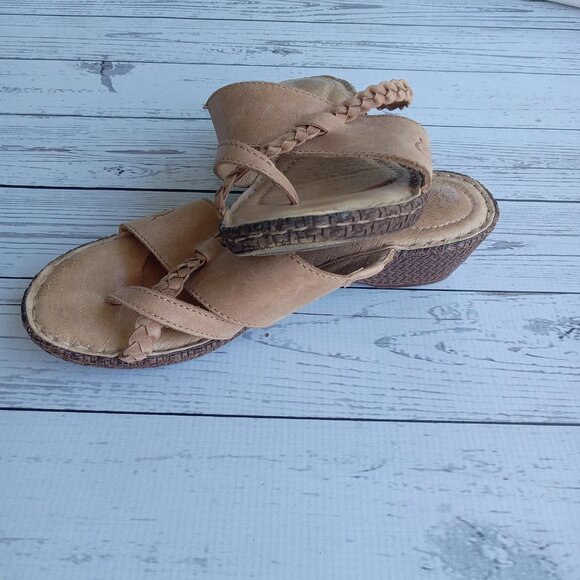 BORN Wedge Toe Loop Sandals Brown Braided Leather Womans 6 - Picture 9 of 10
